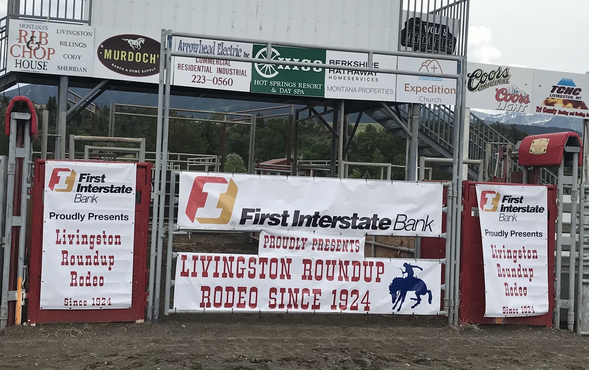 Round Up Sponsor Banners