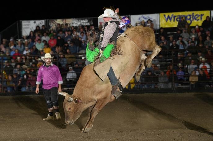 Bull ride